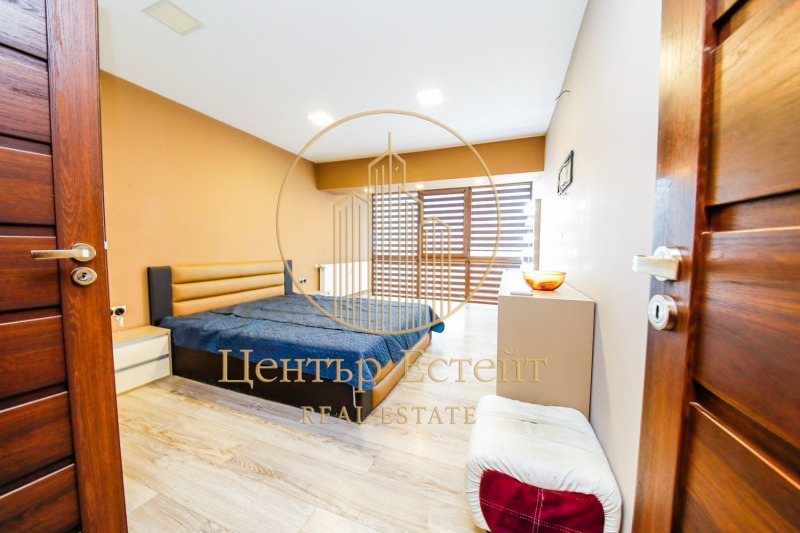 Продава 3-СТАЕН, гр. Плевен, Сторгозия, снимка 2 - Апартаменти - 53437673