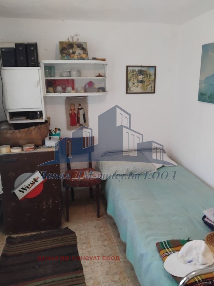 Продава ВИЛА, гр. Шумен, м-т Чашка, снимка 7 - Вили - 55752491