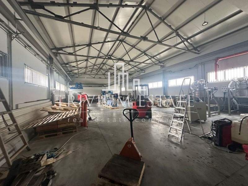 Продава  Склад област Пловдив , с. Браниполе , 575 кв.м | 12302662