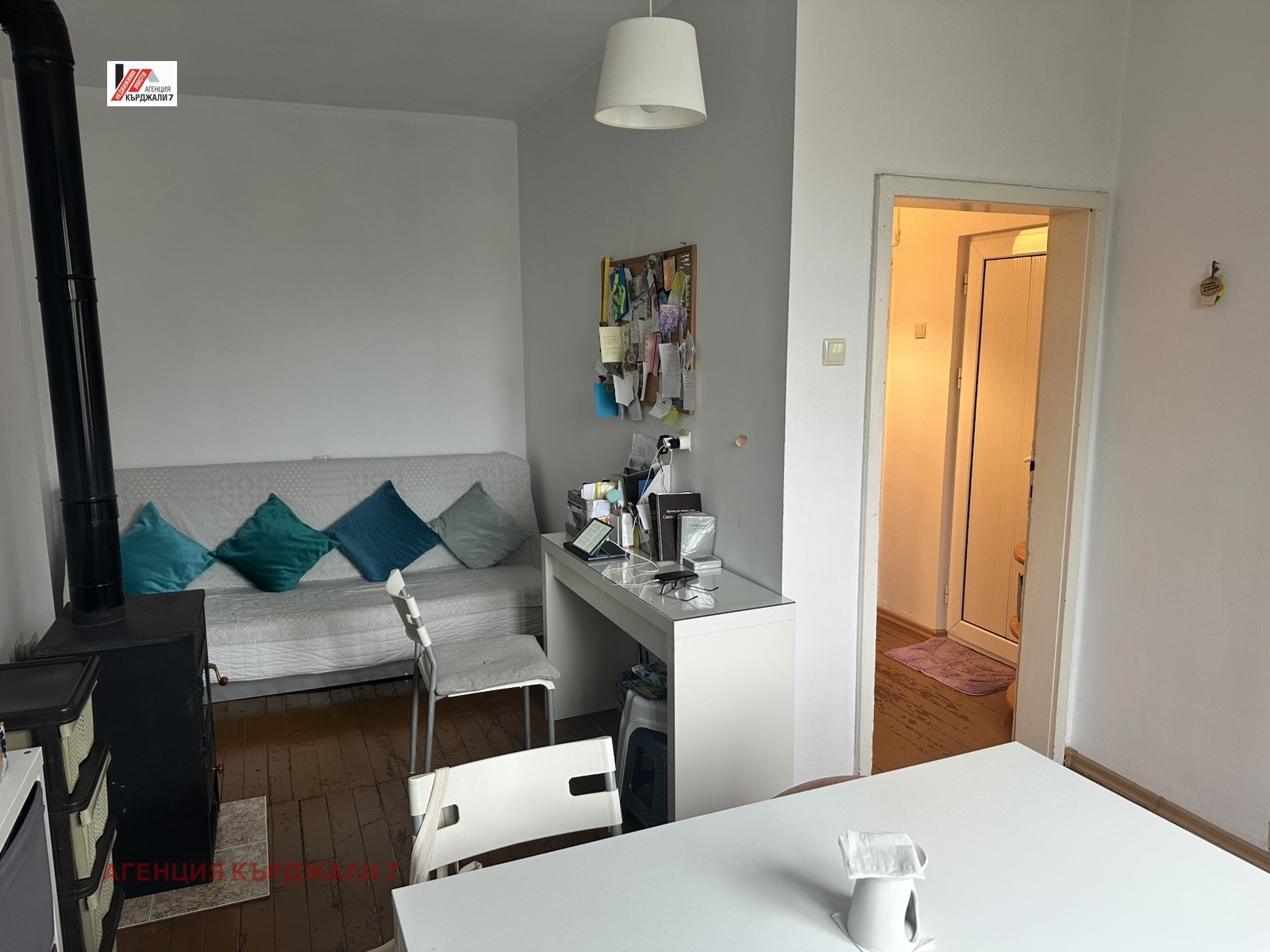 Продава 2-СТАЕН, гр. Кърджали, Център, снимка 2 - Апартаменти - 54791934