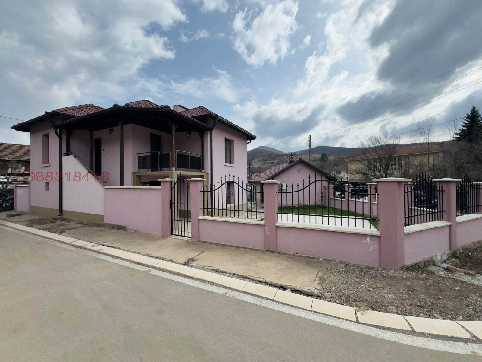 Продава КЪЩА, с. Железна, област Монтана