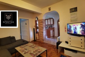 2 bedroom Tsentar, Razgrad 1