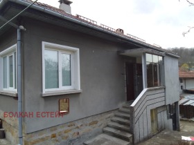 House Tryavna, region Gabrovo 11