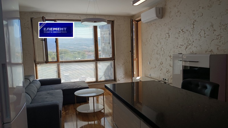 Til salg  1 soveværelse Plovdiv , Yuzhen , 65 kvm | 82133853