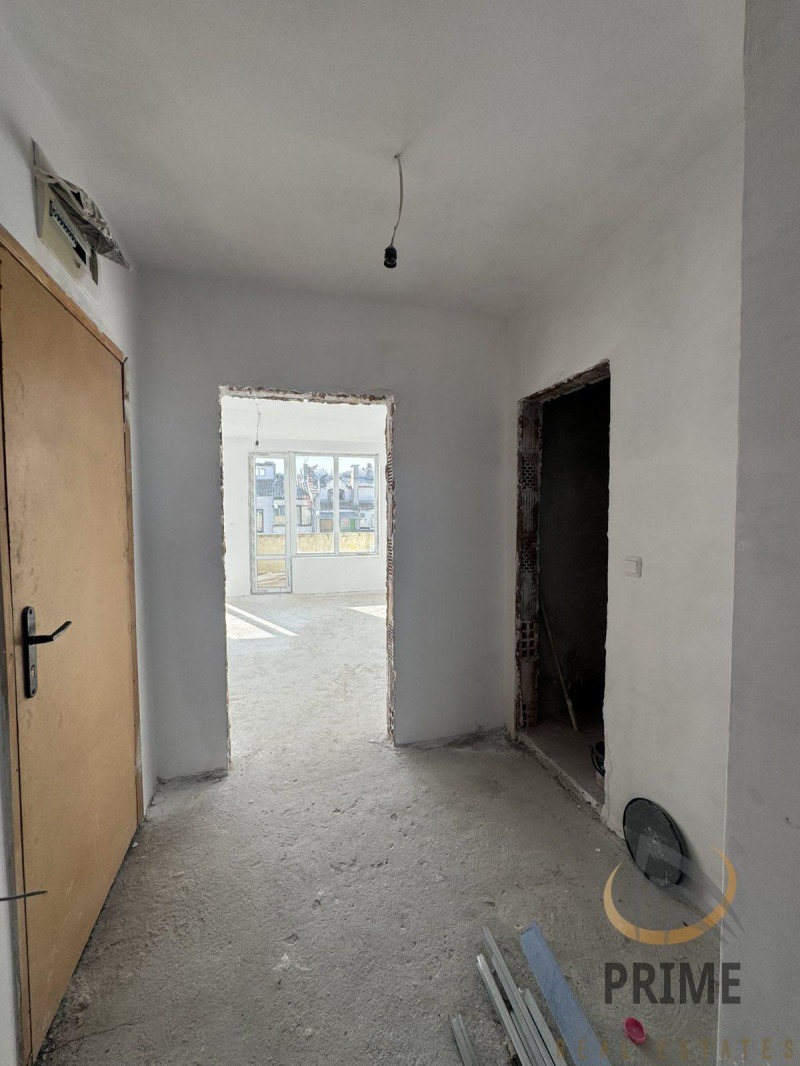 Продава 3-СТАЕН, гр. Бургас, Възраждане, снимка 2 - Апартаменти - 52149973