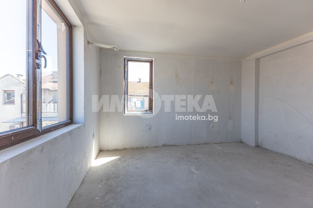 Продава МНОГОСТАЕН, гр. Варна, Лятно кино Тракия, снимка 7 - Апартаменти - 54531201