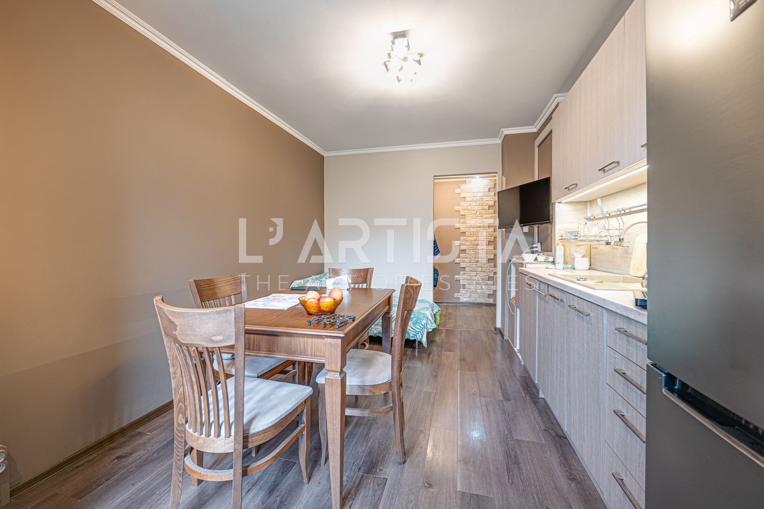 Продава МНОГОСТАЕН, гр. София, Мусагеница, снимка 2 - Апартаменти - 54996571