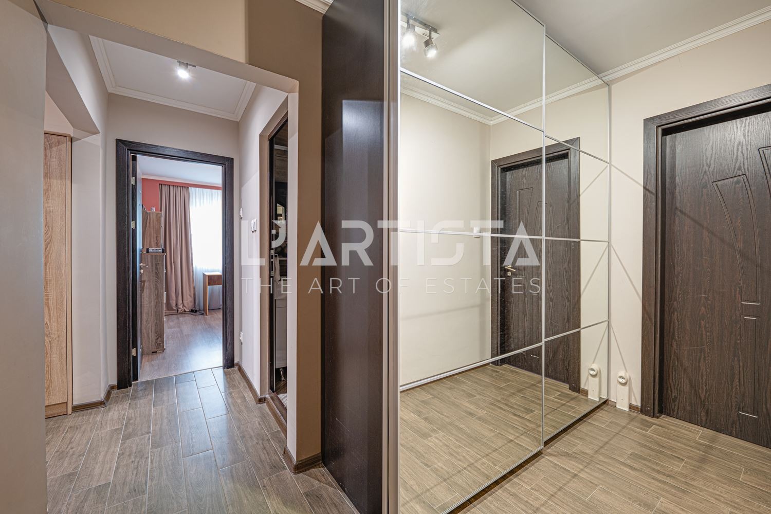 Продава МНОГОСТАЕН, гр. София, Мусагеница, снимка 5 - Апартаменти - 54996571