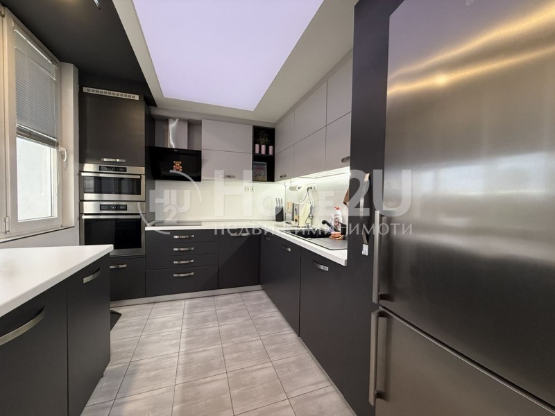 Продава 3-СТАЕН, гр. Варна, Възраждане 1, снимка 4 - Апартаменти - 52462026