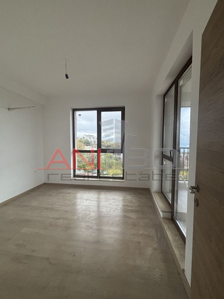 Продава 3-СТАЕН, гр. Варна, Бриз, снимка 2 - Апартаменти - 55118111