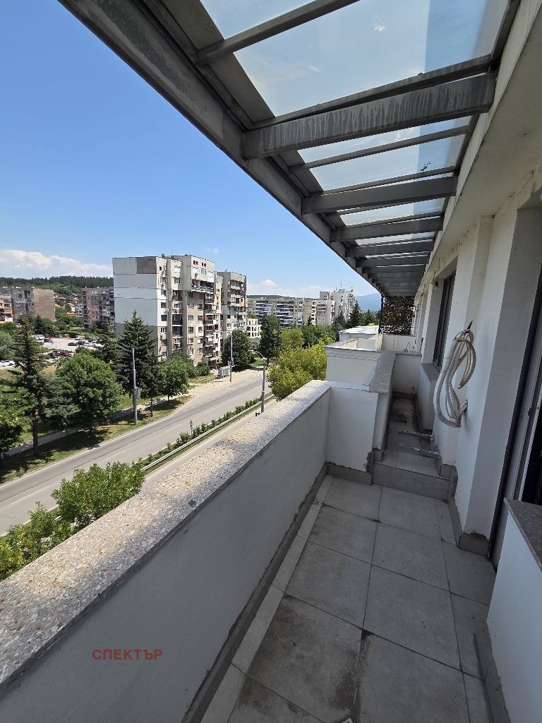 Продава 3-СТАЕН, гр. Перник, Изток, снимка 13 - Апартаменти - 55375633