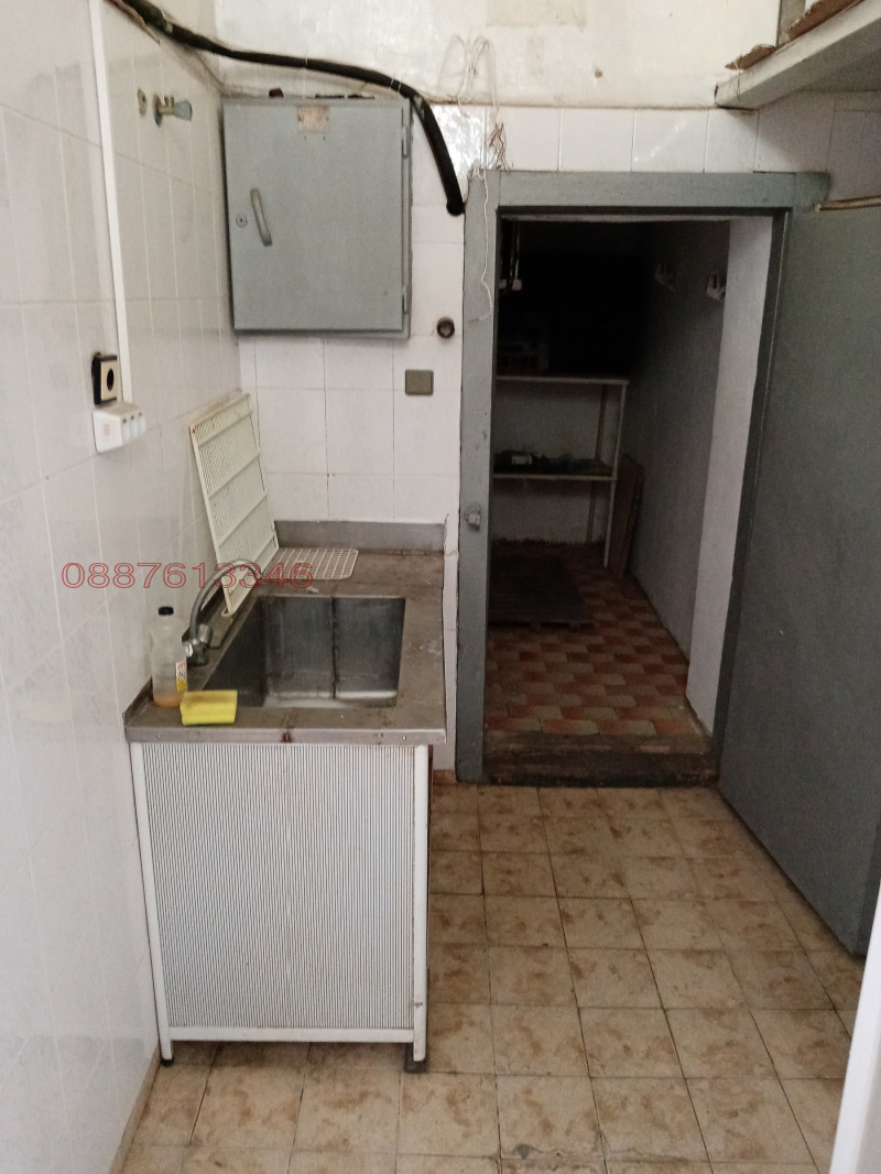 Продава МАГАЗИН, гр. Поморие, област Бургас, снимка 5 - Магазини - 53015018