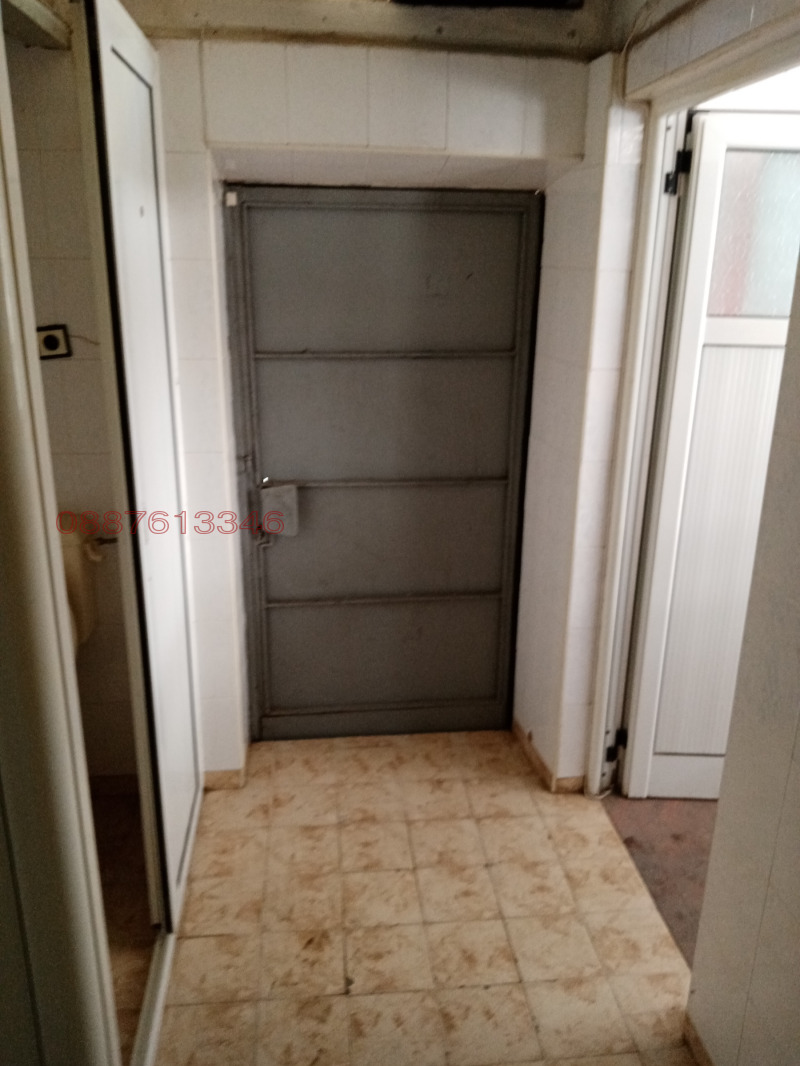 Продава МАГАЗИН, гр. Поморие, област Бургас, снимка 6 - Магазини - 53015018