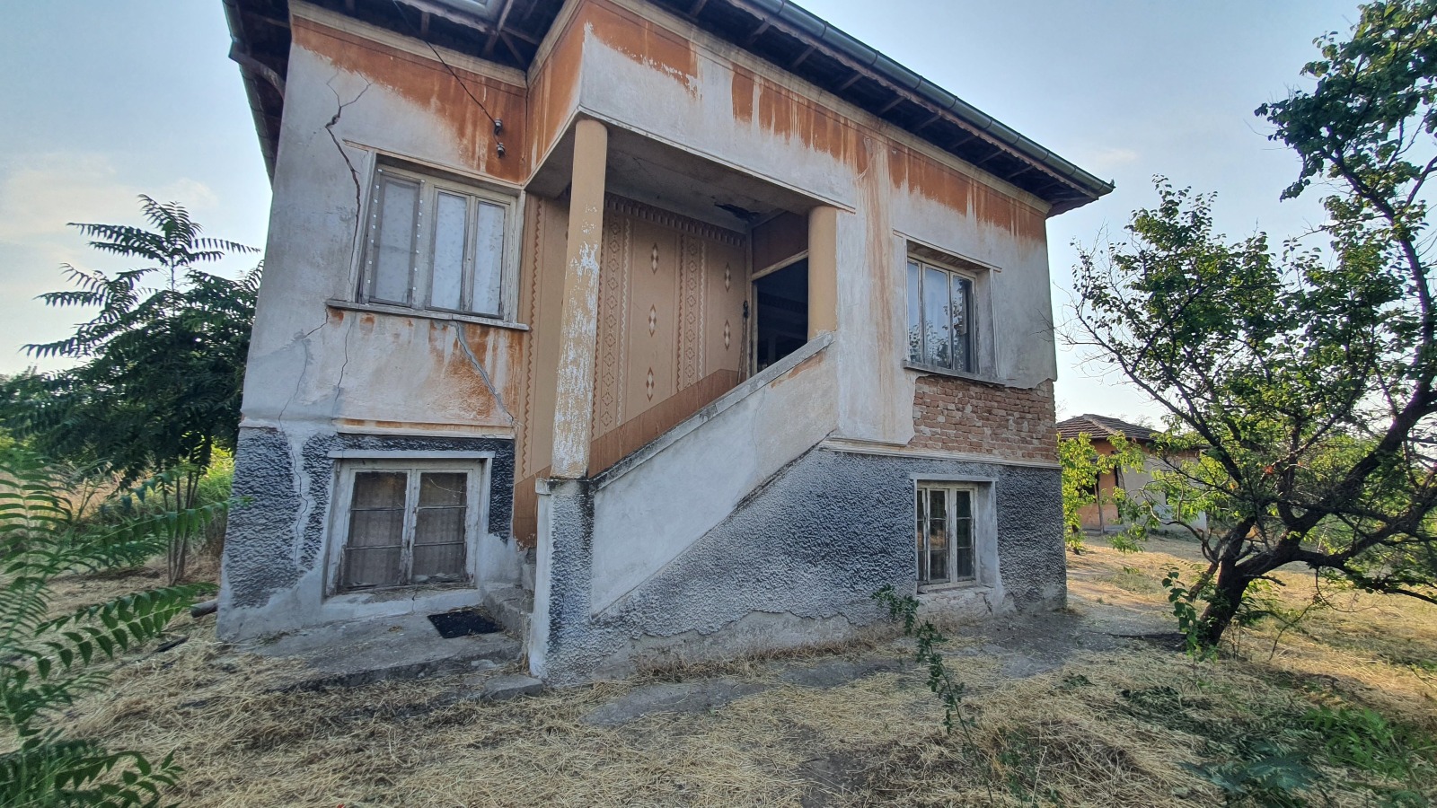 Продава КЪЩА, с. Кутово, област Видин, снимка 2 - Къщи - 54431567
