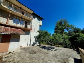 House Zhilentsi, region Kyustendil 3