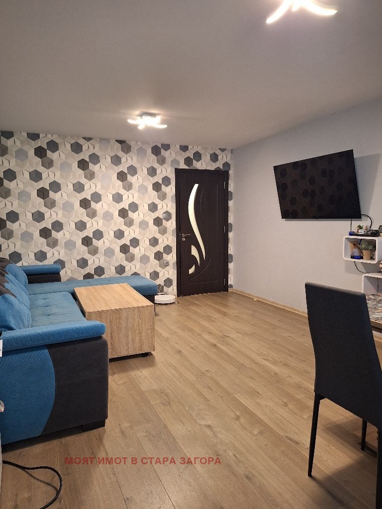 In vendita  2 camere da letto Stara Zagora , Kazanski , 67 mq | 93013724