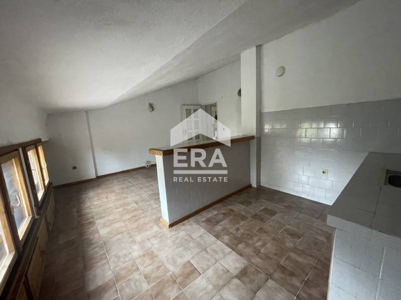 Продава  4-стаен град Кърджали , Център , 124 кв.м | 10427336 - изображение [12]