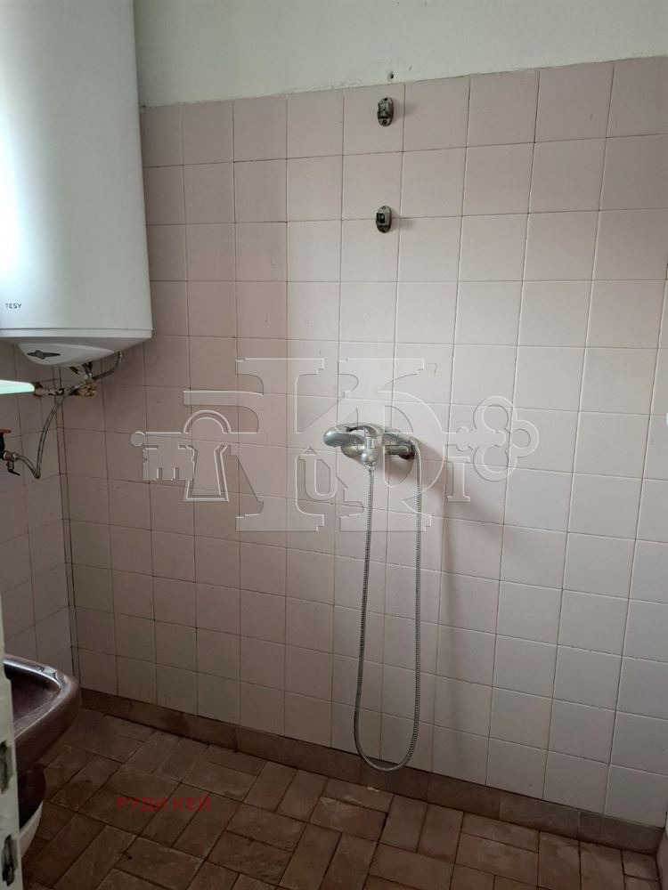 Продава ЕТАЖ ОТ КЪЩА, гр. Варна, с. Тополи, снимка 8 - Етаж от къща - 53854605