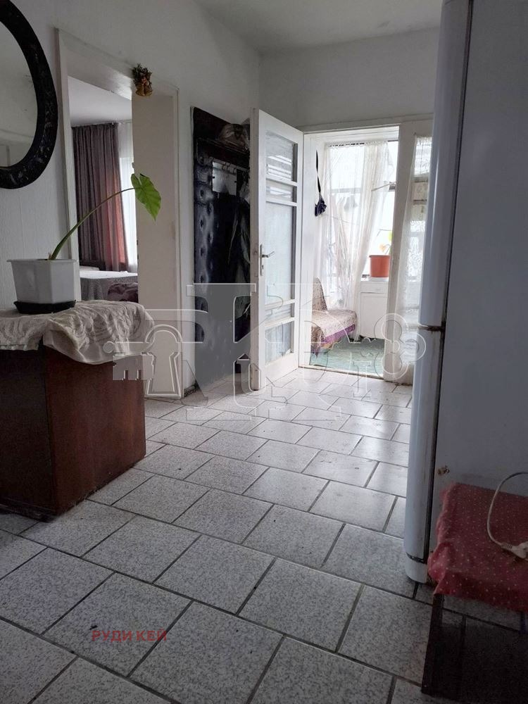 Продава ЕТАЖ ОТ КЪЩА, гр. Варна, с. Тополи, снимка 9 - Етаж от къща - 53854605