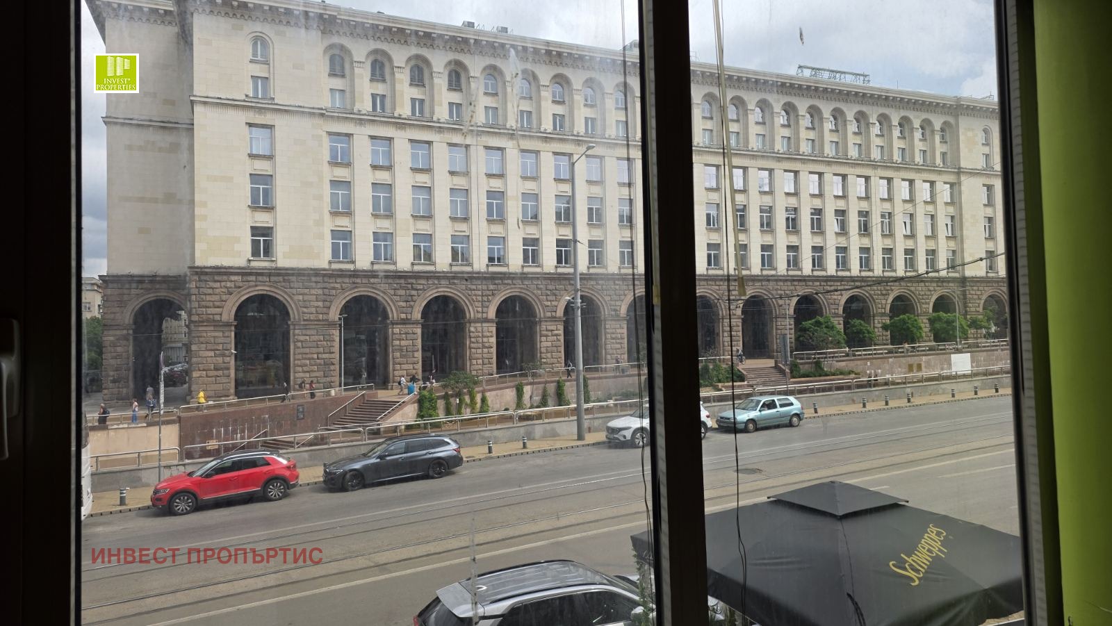 Продава МНОГОСТАЕН, гр. София, Център, снимка 2 - Апартаменти - 54117268