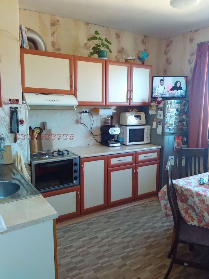 Продава 2-СТАЕН, гр. Стара Загора, Самара 3, снимка 2 - Апартаменти - 52782665