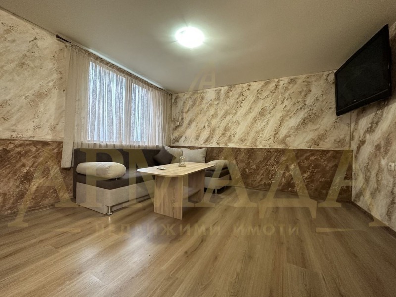Продава  Етаж от къща град Пловдив , Изгрев , 60 кв.м | 35091531 - изображение [2]