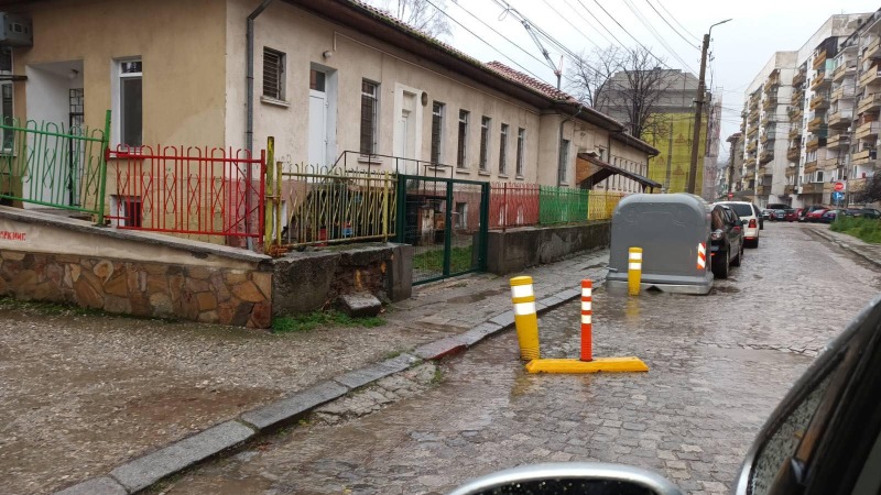 Продава ГАРАЖ, ПАРКОМЯСТО, гр. Перник, Център, снимка 7 - Гаражи и паркоместа - 52573869