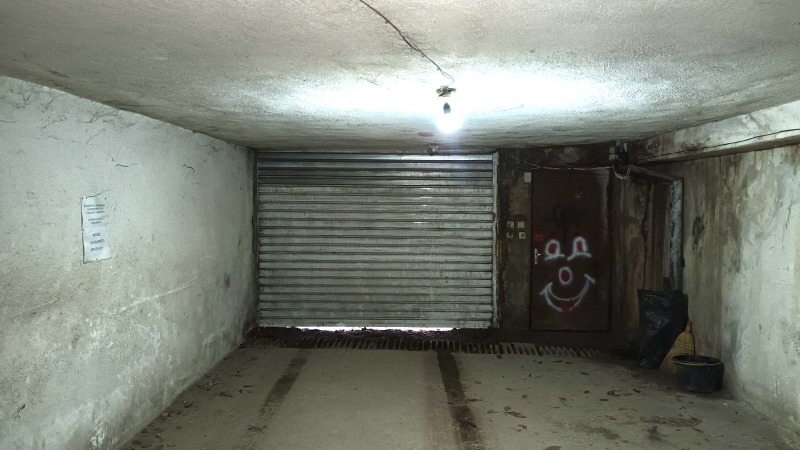 Продава ГАРАЖ, ПАРКОМЯСТО, гр. Перник, Център, снимка 4 - Гаражи и паркоместа - 52573869