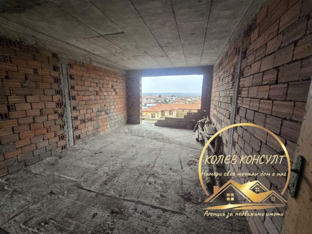 Продава МНОГОСТАЕН, гр. Любимец, област Хасково, снимка 2 - Апартаменти - 53983309