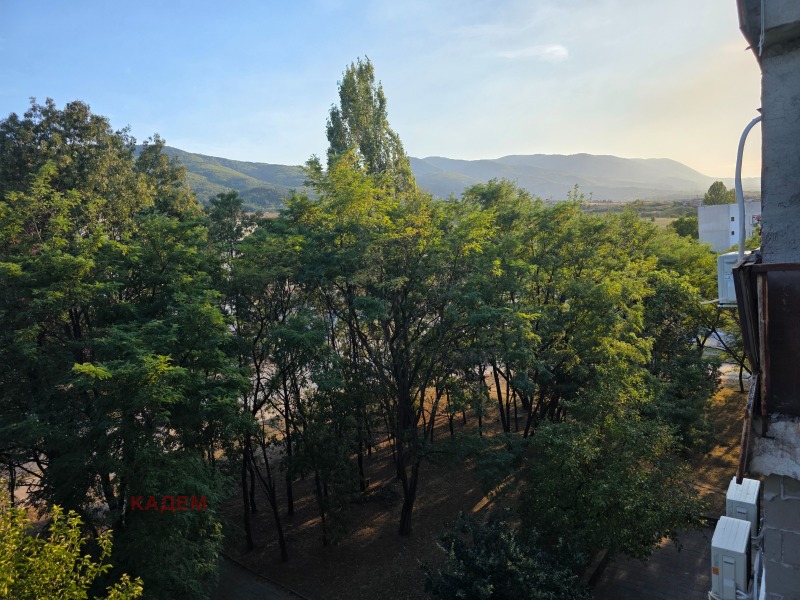 À venda  2 quartos Kiustendil , Zapad , 90 m² | 89379973 - imagem [6]