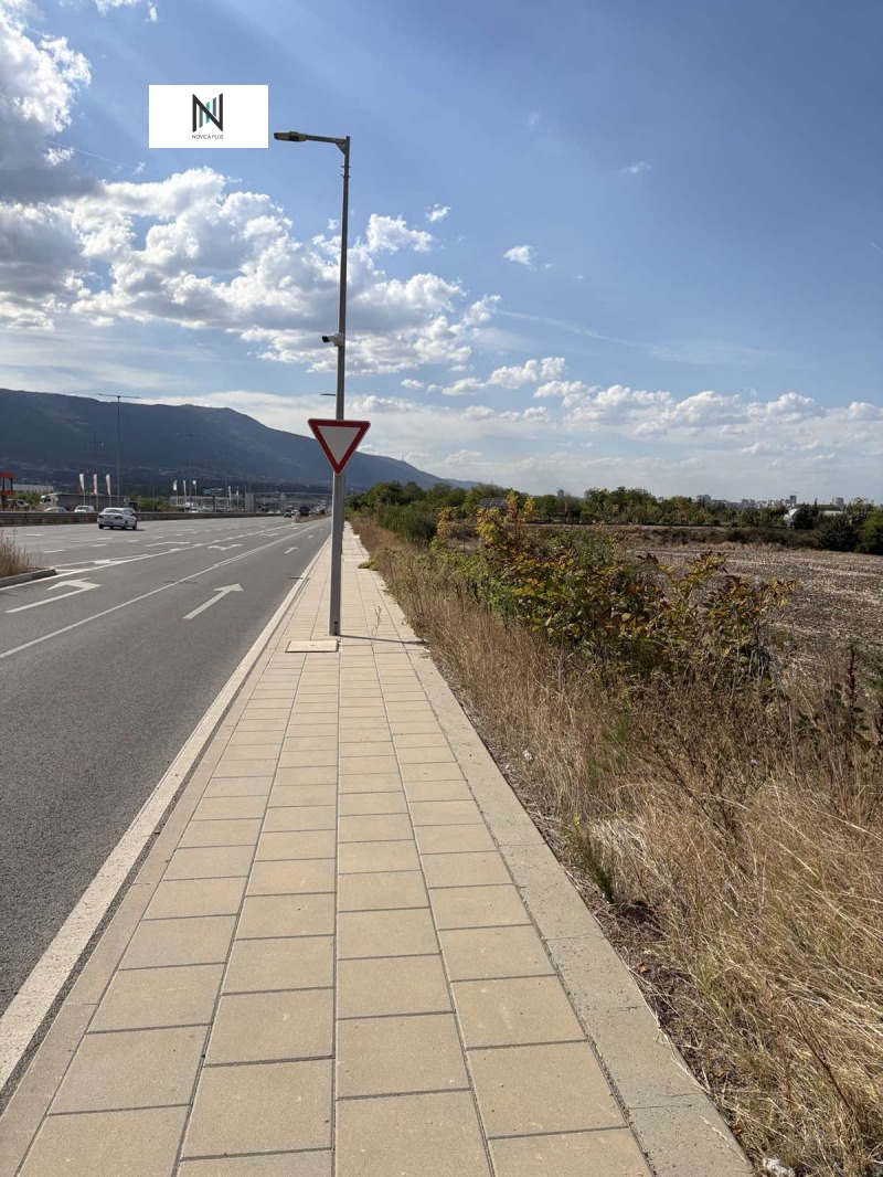 À venda  Trama Sofia , Malinova dolina , 6000 m² | 60501901