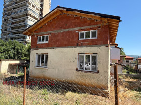 Hus Vezhen, Vratsa