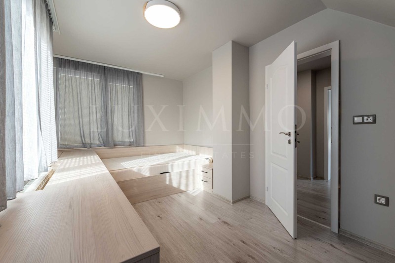 Te koop  Maisonnette Sofia , Krasna poljana 3 , 130 m² | 55507332 - afbeelding [10]