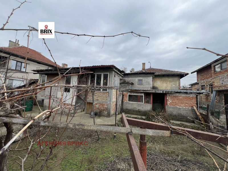 Продава КЪЩА, гр. Русе, Средна кула, снимка 2 - Къщи - 49344870