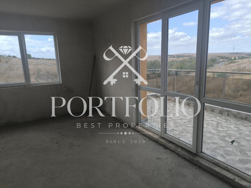 Продава КЪЩА, с. Черни връх, област Бургас, снимка 2 - Къщи - 53533123