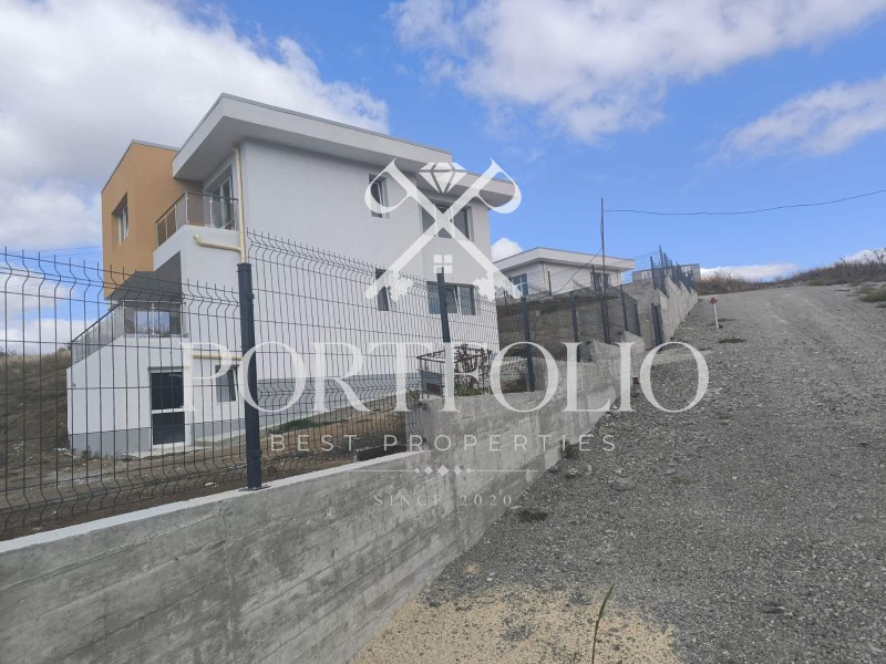 Продава КЪЩА, с. Черни връх, област Бургас, снимка 6 - Къщи - 53533123