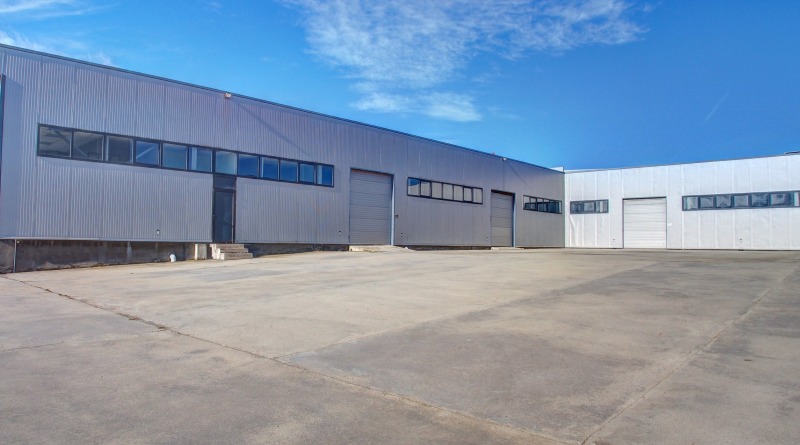 Продава  Склад област София , с. Златуша , 5100 кв.м | 54919955