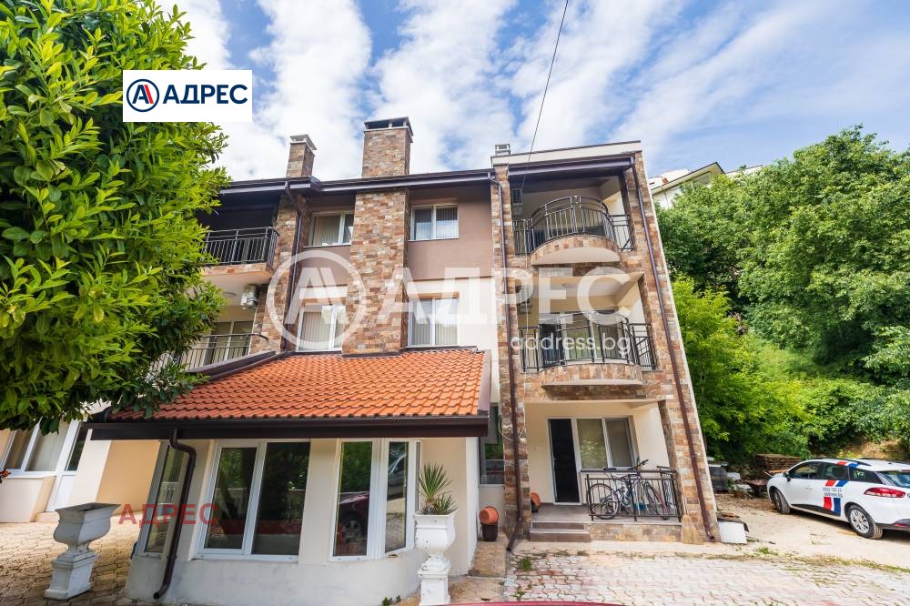 Продава ХОТЕЛ, гр. Каварна, област Добрич