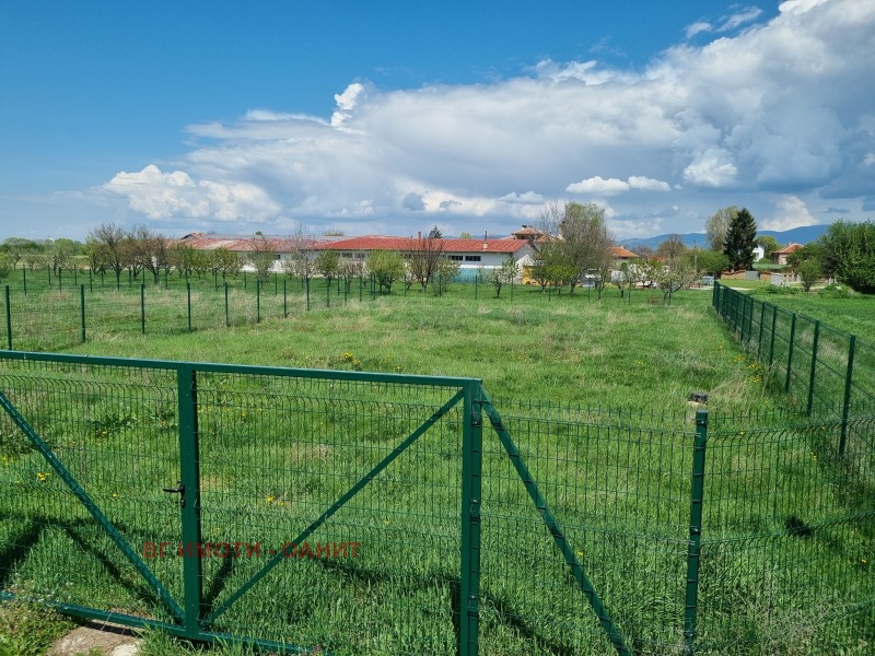 Продава ПАРЦЕЛ в област София, с. Лесново - 796 кв.м / 91 000 € » 177 980.53 лв., ВГ ИМОТИ - ОАНИТ