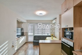 3+ sovrum Centar, Varna