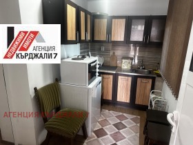 Hus Opalsjensko, region Kardzhali 4