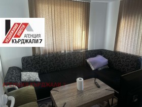 Hus Opalsjensko, region Kardzhali 3