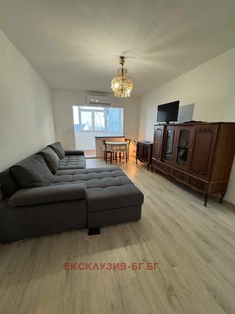 Продава  4-стаен град Шумен , Добруджански , 82 кв.м | 29250920