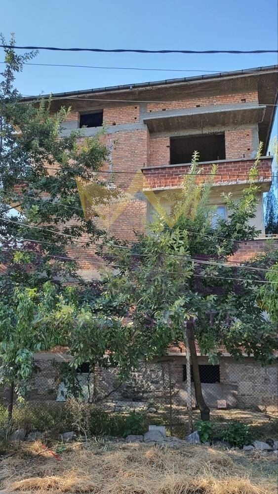 Продава ЕТАЖ ОТ КЪЩА, гр. Пловдив, Прослав, снимка 4 - Етаж от къща - 54462037