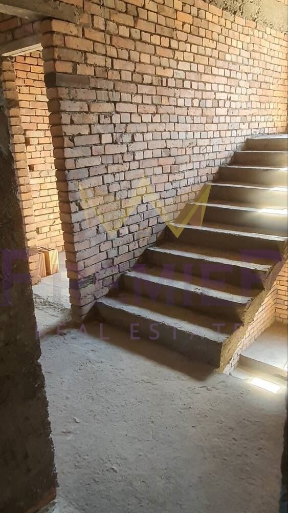 Продава ЕТАЖ ОТ КЪЩА, гр. Пловдив, Прослав, снимка 17 - Етаж от къща - 54462037