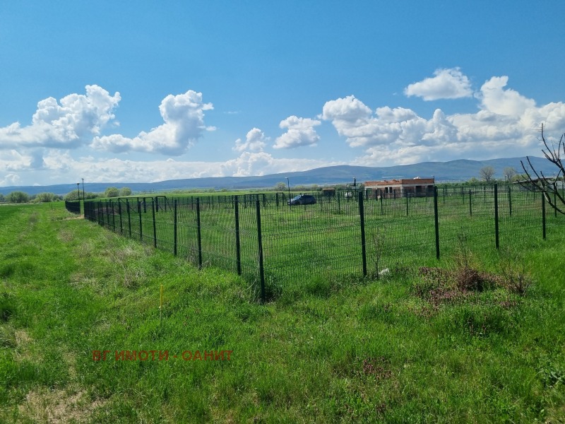 Продава  Парцел област София , с. Лесново , 796 кв.м | 66853839 - изображение [2]