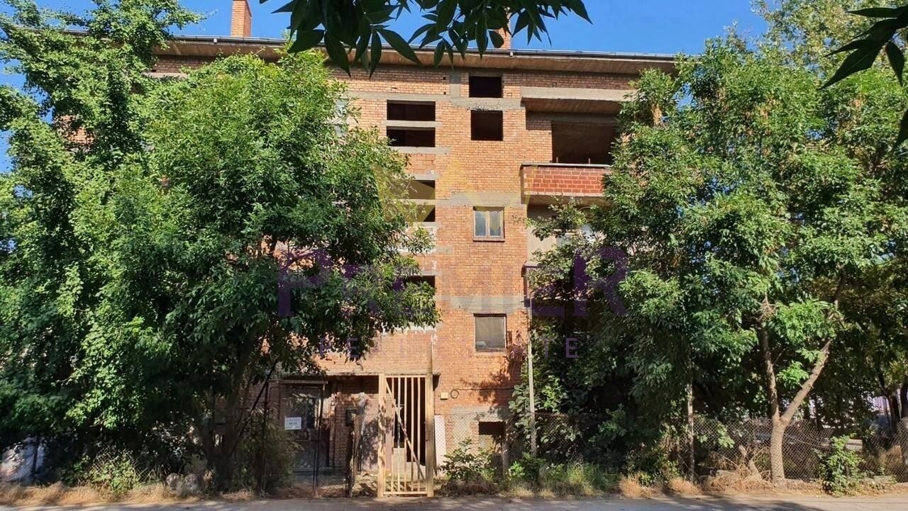 Продава ЕТАЖ ОТ КЪЩА, гр. Пловдив, Прослав, снимка 3 - Етаж от къща - 54462037