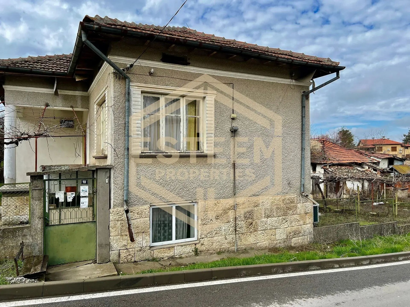 Продава КЪЩА, гр. Ветово, област Русе, снимка 2 - Къщи - 54132837