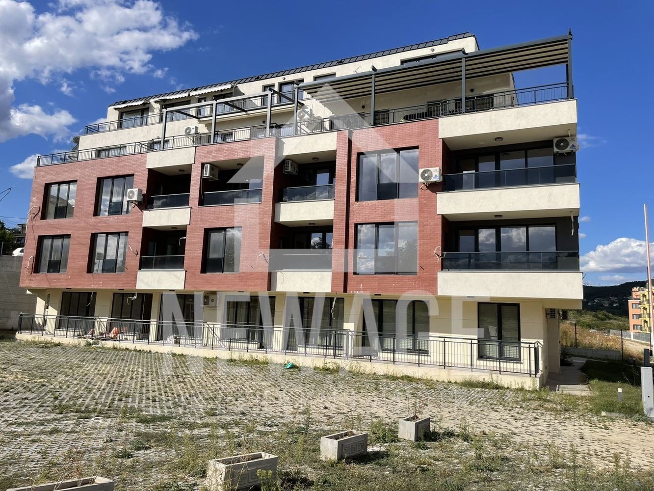 Продава ГАРАЖ, ПАРКОМЯСТО, гр. Варна, к.к. Св.Св. Константин и Елена