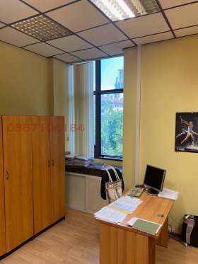 Büro Zona B-5, Sofia 8